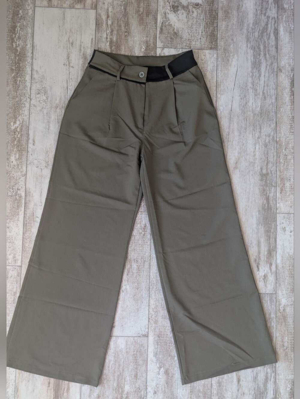 ITOO Italy Olive Green Trousers